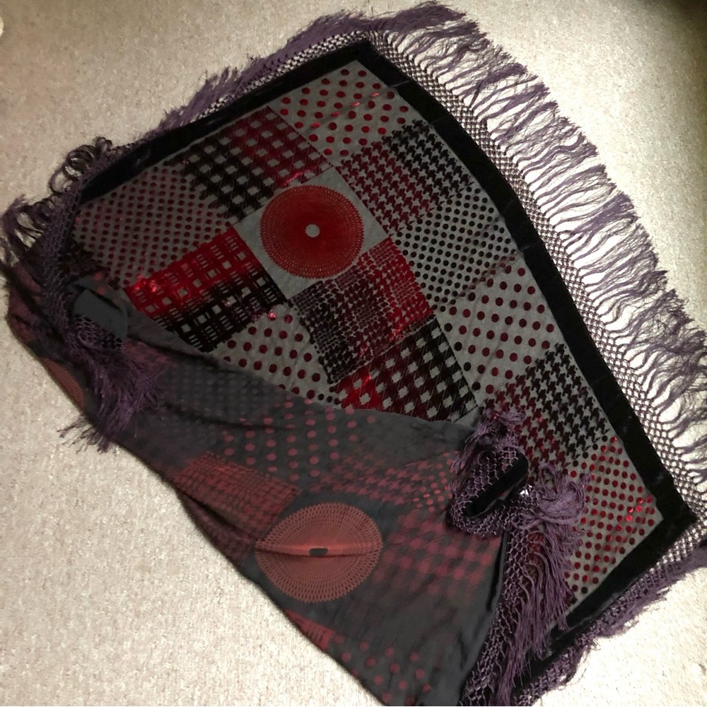 CUT VELVET FRINGED SCARF